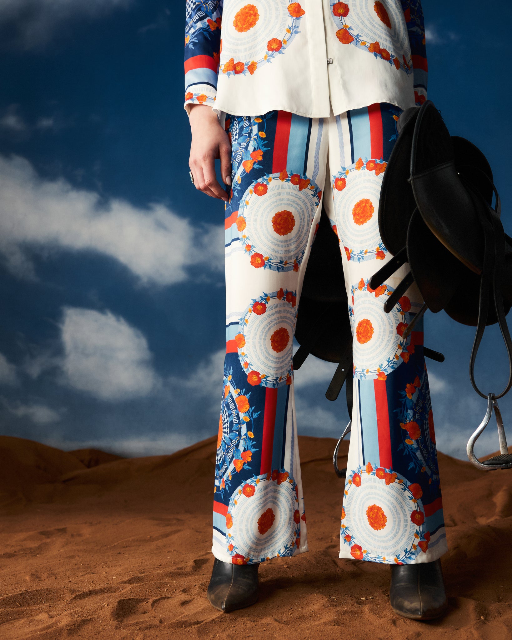 Saloon Illustrated Pants