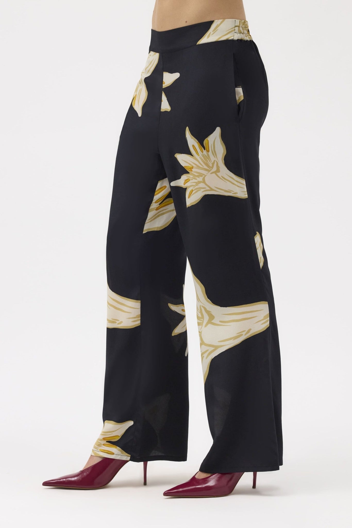 Black Lily Bias Pants